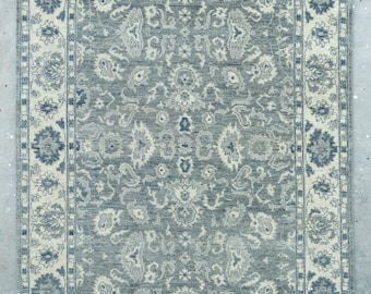 Dywan wełniany 5 x 8 stóp, ręcznie tkany. Tradycyjny perski wzór.