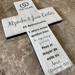 Spanish Wedding or Anniversary Cross | Personalized Gifts | 1 Corinthians | Gift for Parents | Custom Colors Wood Wall Cross