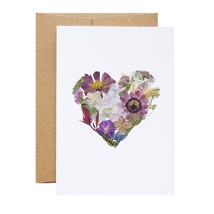 Carte de voeux, carte coeur de Saint-Valentin fleurs pressées, grande carte botanique imprimée numérique 5 x 7