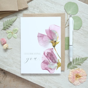 Nous vous célébrons, carte de voeux de fleurs de pois de senteur pressées, carte botanique imprimée numériquement