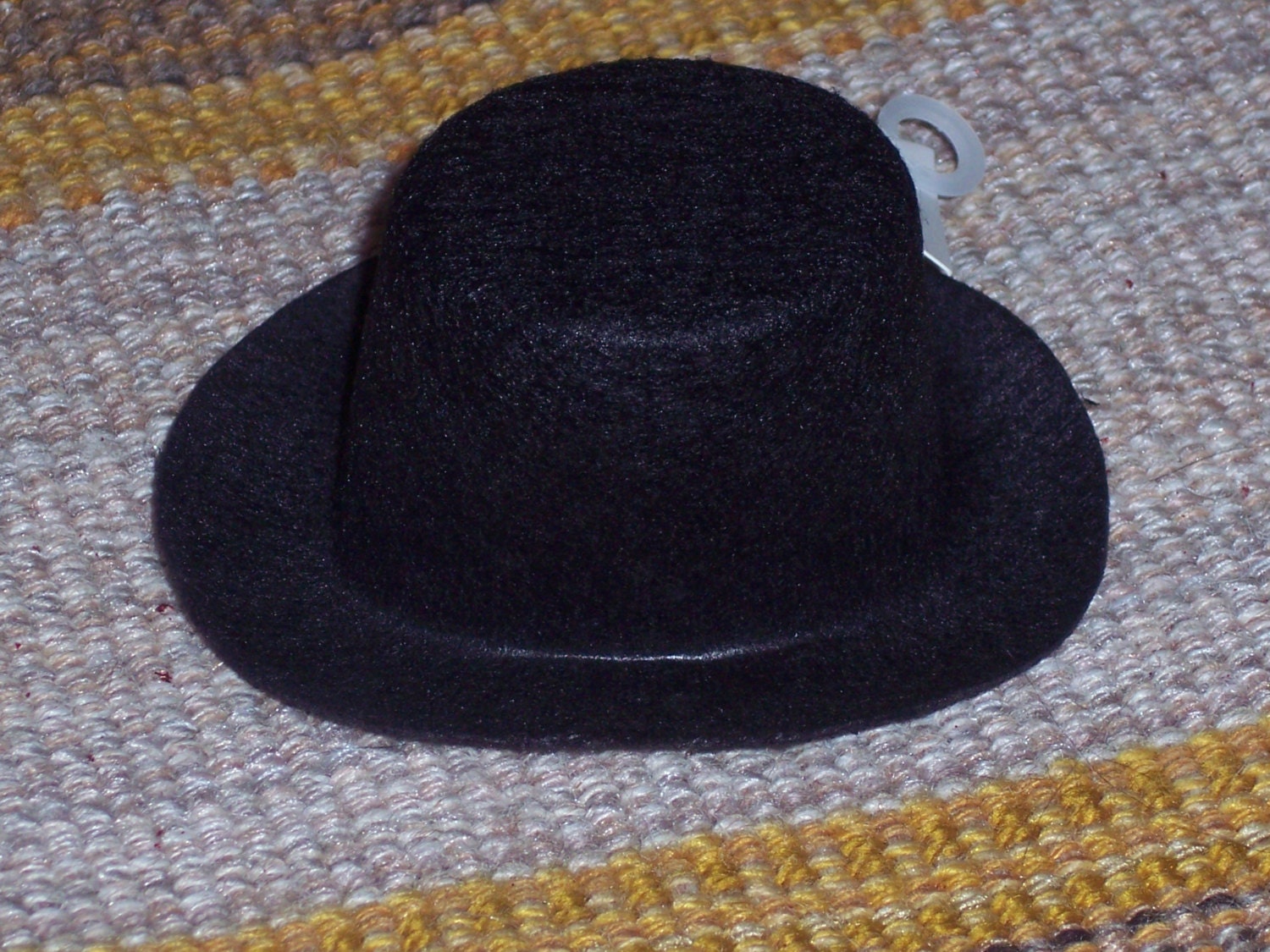 Felt Top Hat4 Inch by 2 Inch. Oval 