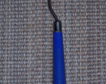 Latch hook tool,Shillcraft,vintage,pre-owned,wood handle,made in England