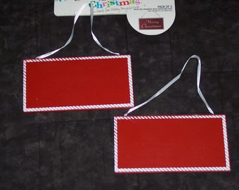 Blank plaques to finish,2/pkg,wood,pre-painted red with candy cane stripe border,appx 5 in by 2.68 in,holiday craft,models,doll house
