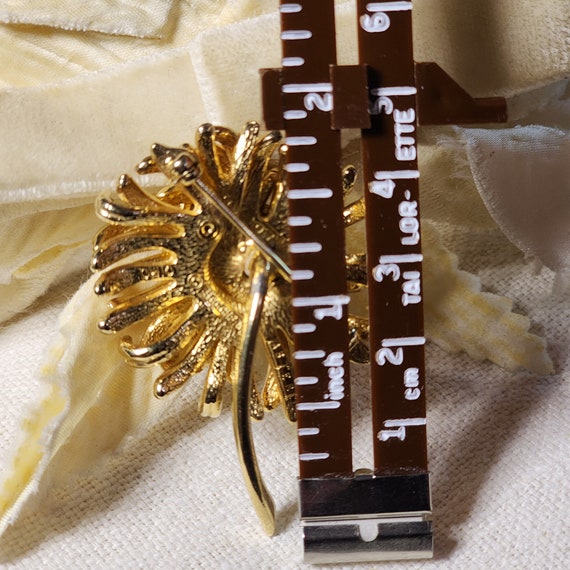 Vintage Boucher Gold Tone Chrysanthemumn Brooch R… - image 4