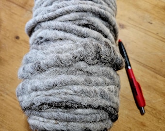 Super bulky jumbo corewrapped rug yarn SE2SE rare breeds Navajo churro Black Welsh Mountain