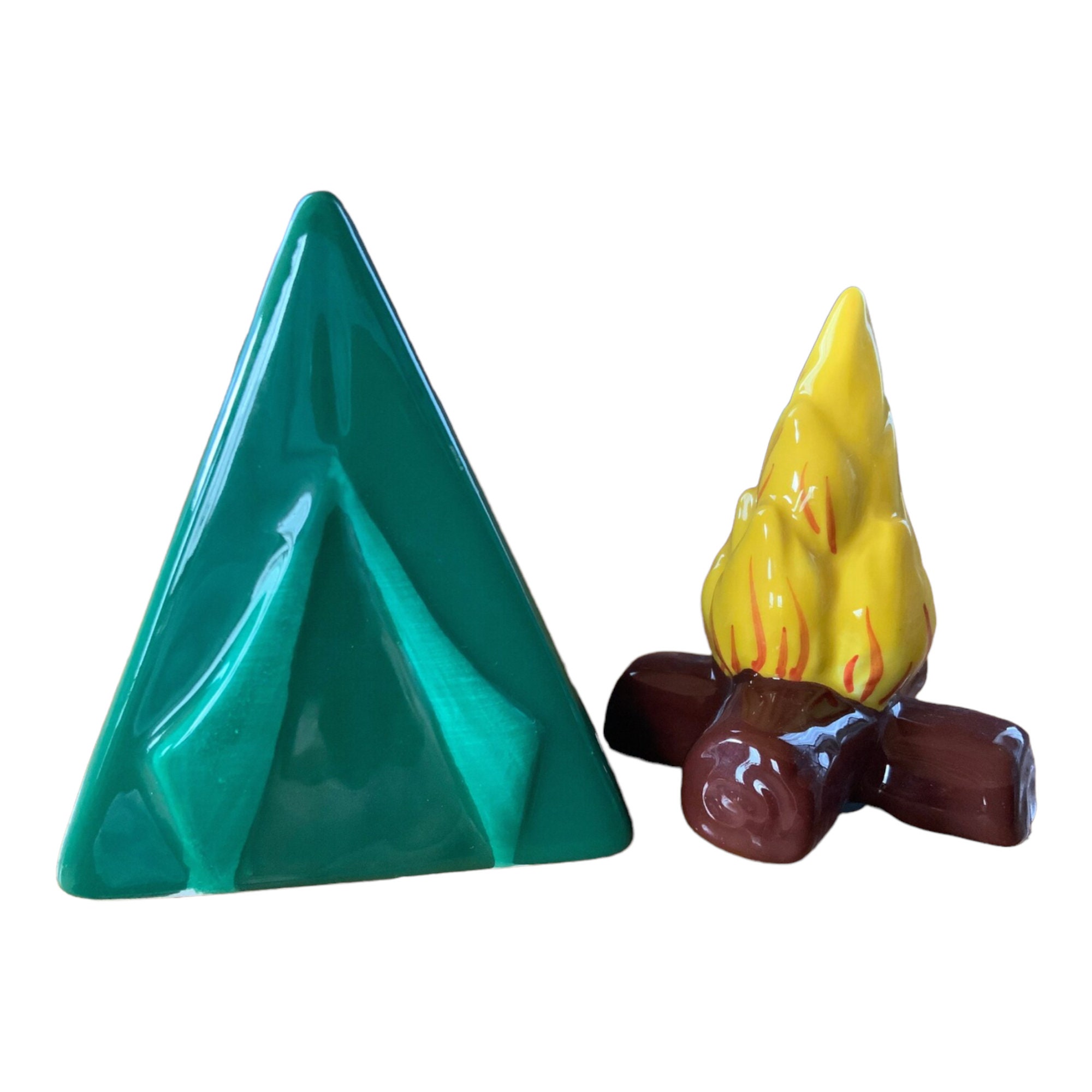 campfire salt and pepper shakers