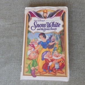 Snow White, Walt Disney Masterpiece Snow White and the Seven Dwarfs , VHS Collectible 84 min