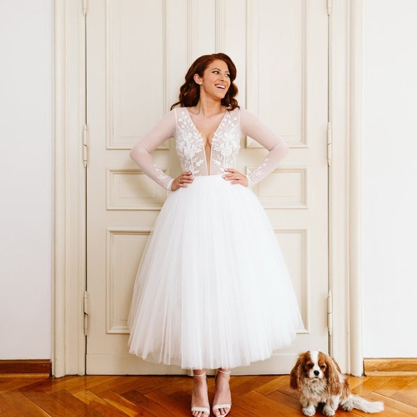 Bridal tulle skirt, flared ivory skirt, Bridal tutu, wedding separates, mid-calf bridal skirt