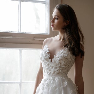 Lace bodysuit- wedding top- wedding separates - bridal gown - lace corset - lace 3d - floral bodysuit - vneck wedding gown - ecru brisal top