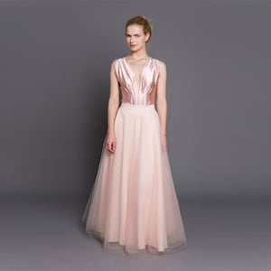 Champagne wedding skirt, maxi tulle skirt with pockets, elegant tulle skirt, pale pink floorlong skirt