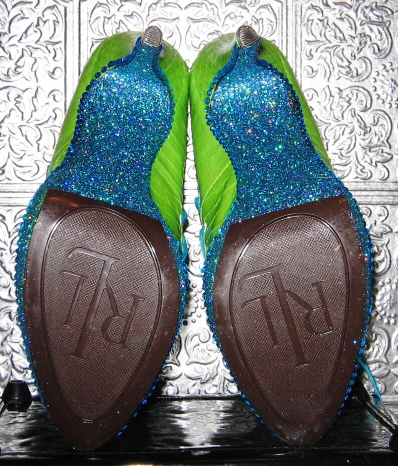 green ribbon heels