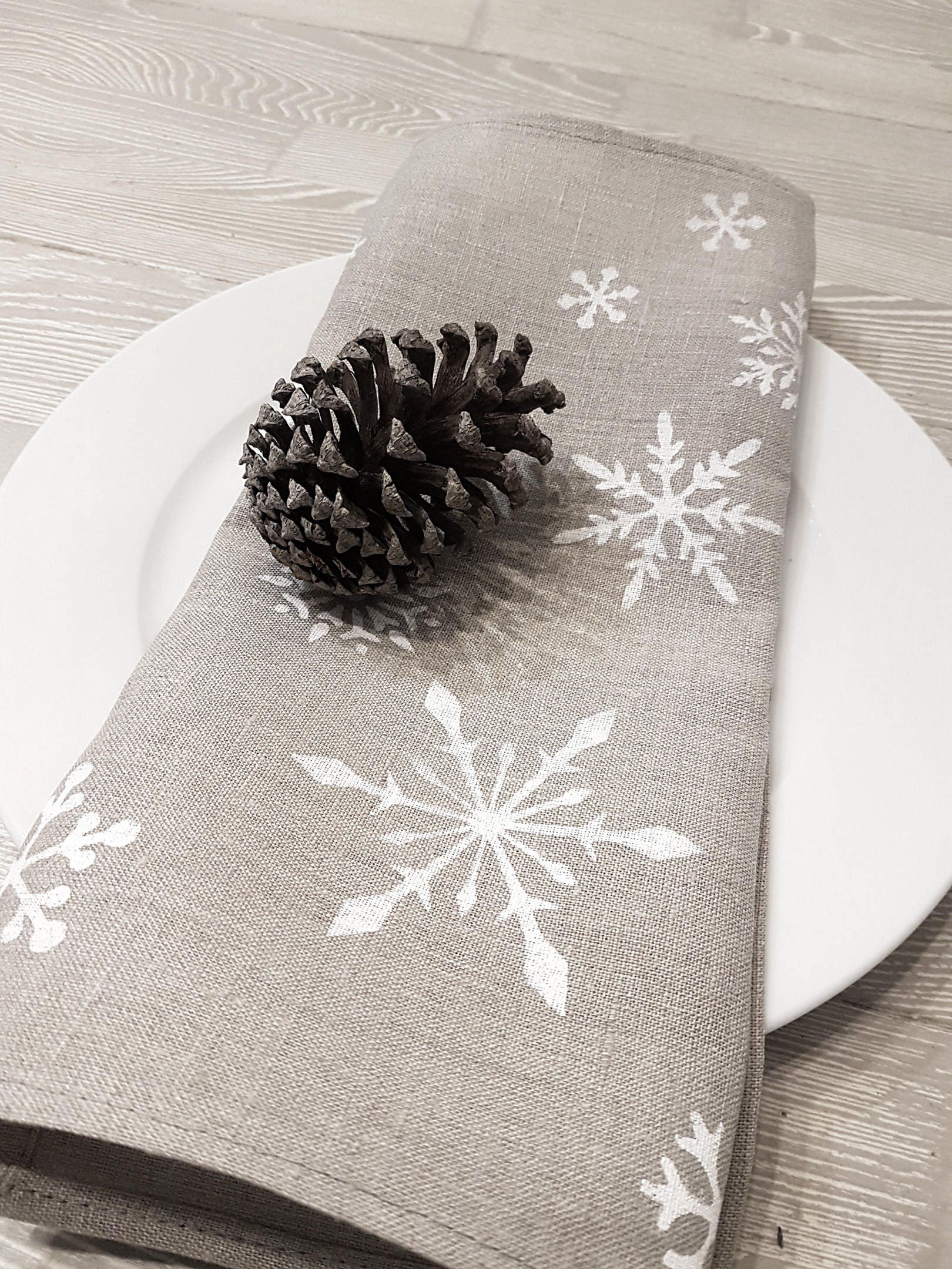 Grey cloth xmas dinner napkins - Etsy 日本