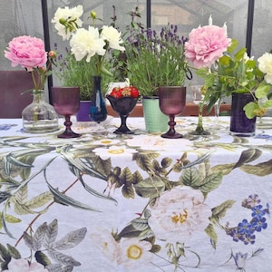 Mantel de lino floral: estampado botánico, decoración rústica para bodas