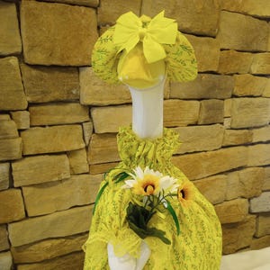 Goose Dress: Yellow Floral Print with Lace Trim - Handmade Cotton Outfit
