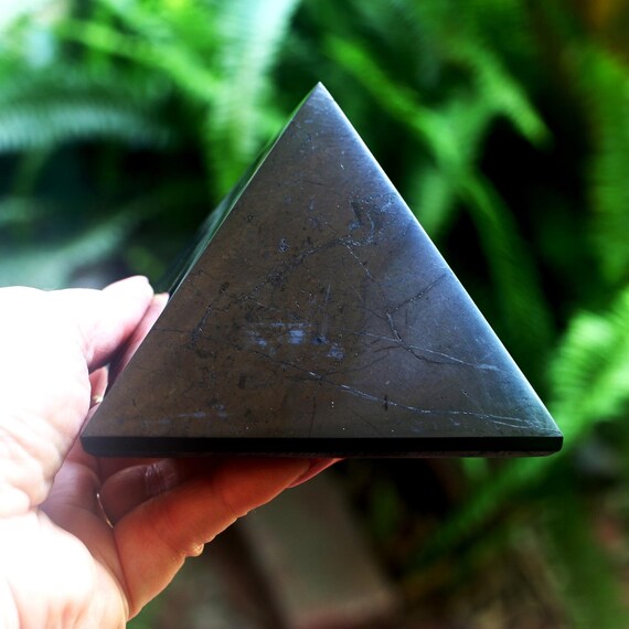 HUGE Shungite Pyramid 4 inch 100mm 1.37lb BETTER Than Orgone EMF & 5G Protection