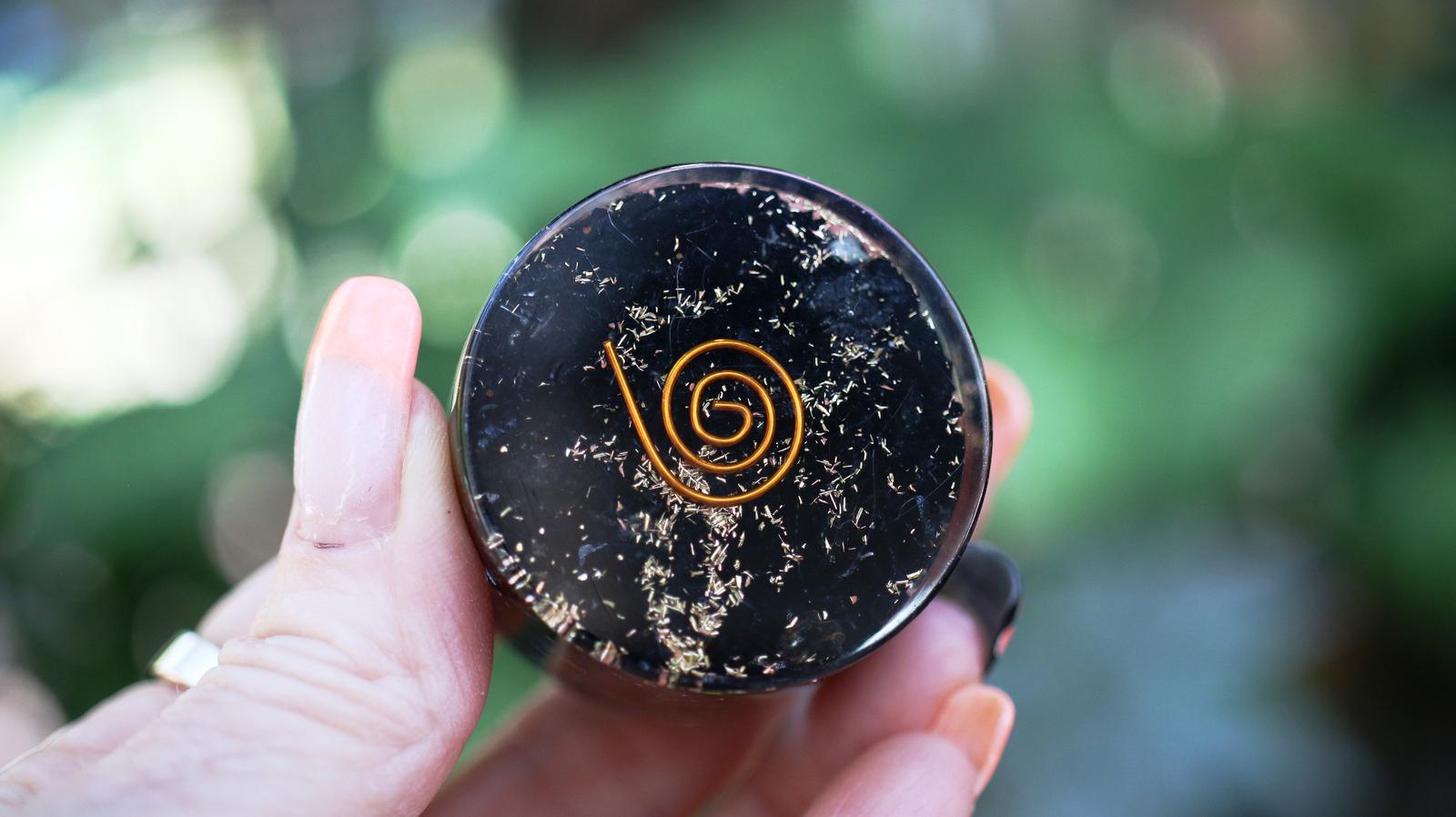 thumbnail image 2 of YaMaEL's Crystals Black Tourmaline Orgone Tower Buster - EMF Protection & Energy Generator (1.75") 2 of 2