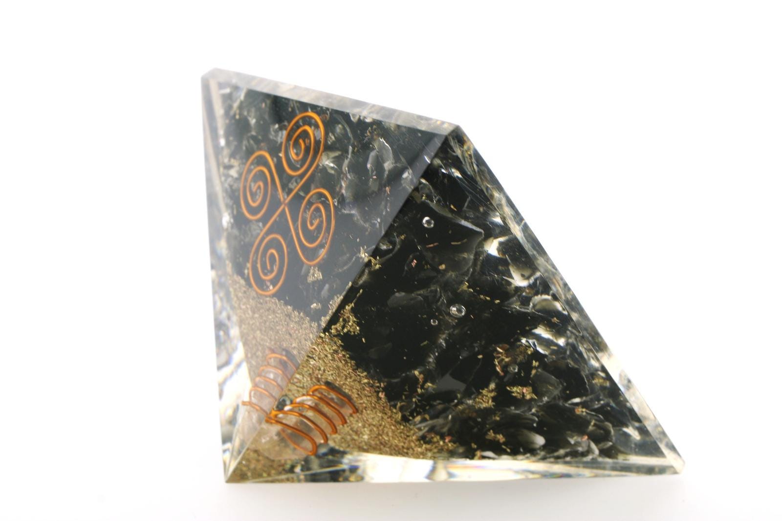 Pirâmide Árvore Shungite E Quartzo (Orgonite) - Sol Lua - Milfontes - Foto 6