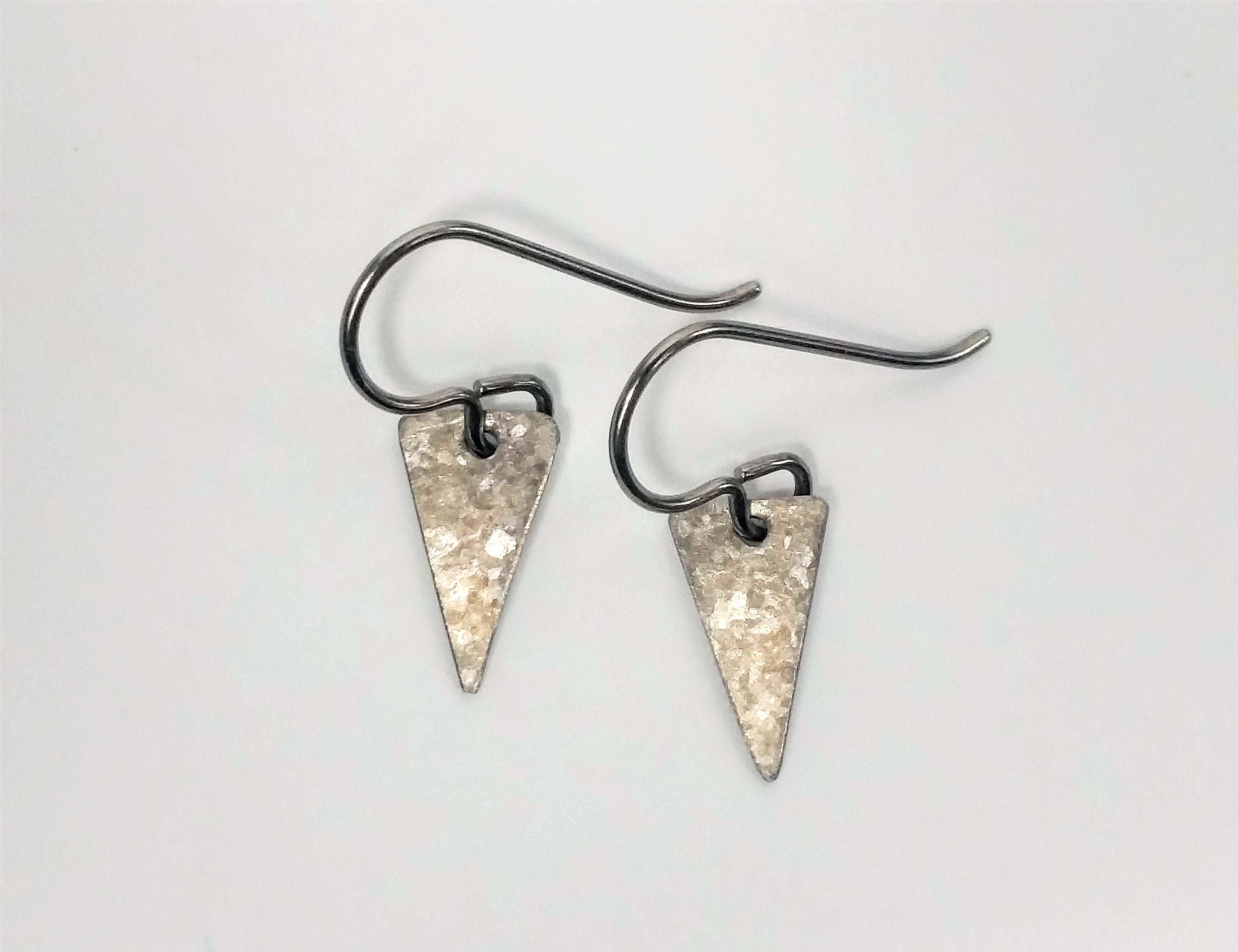 petite inverted triangle