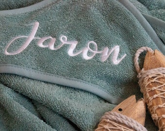 Hooded towel 100 cm x 100 cm or 80 x 80 cm embroidered with name bath towel baby baby bath towel personalized choice of color choice of motif