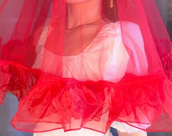 Mini Frill Trim Veil Red