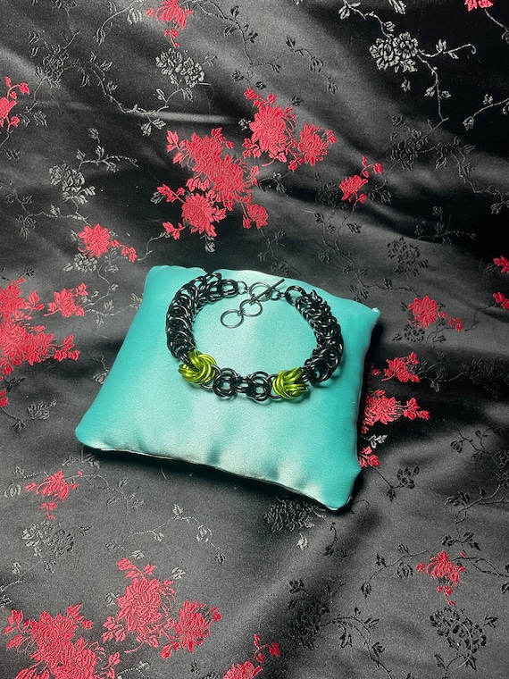 Black cat bracelet online