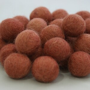 FELT BALL 21. brick sizes: 1cm, 1,5cm 2cm, 3cm, 3,5cm, 4cm, 5cm .... image 4