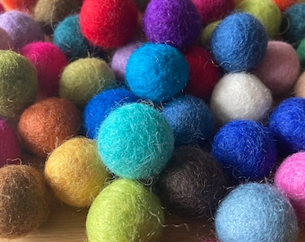 100 FELT BALLS 2cm 20mm (7/8 inch)