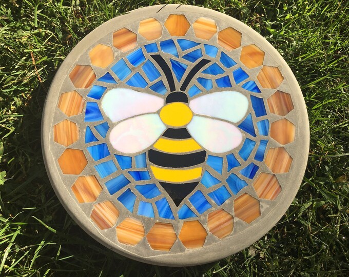 Hive Honey Bee Stepping Stone14 Inch Round Mosaic Yard & Garden photo is Exact Mosaic