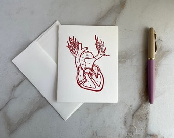 Letterpress Gedrucktes Anatomisches Herz Klappkarte mit Kuvert. Handbedruckte Grußkarte. Herzliche, florale handgemachte Karte