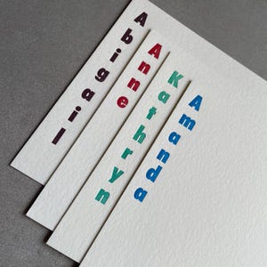 Cartes de papeterie typographiques personnalisées, Cartes de correspondance minimalistes personnalisées, Ensemble de papeterie en relief personnalisée, Papeterie typographique avec enveloppe