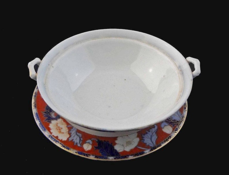 1921-1941 Japan Japanese Arita Ware Red Lidded Bowl with Underplate Poppy Decor c