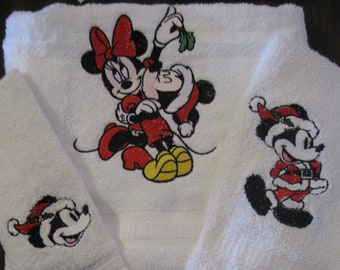 Mickey or Minnie Christmas Bath Towel Sets