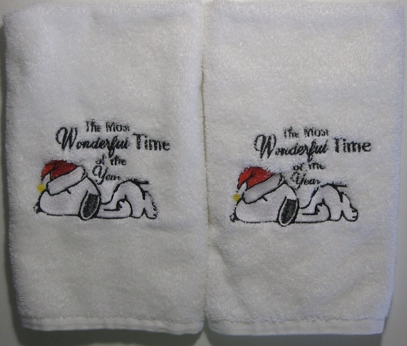 Embroidered Beagle Holiday Hand/Guest Towel