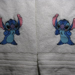 Stitch Embroidered Hand Towel Set