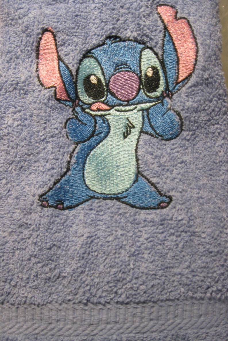 MoonwolfStudios Stitch Embroidered Bath Towel - Thumbnail 2