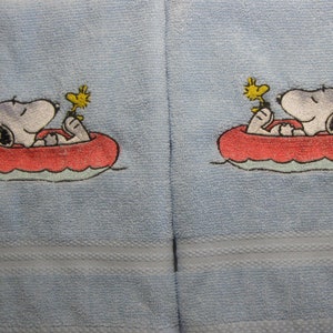 Beagle Waves Embroidered Hand Towel