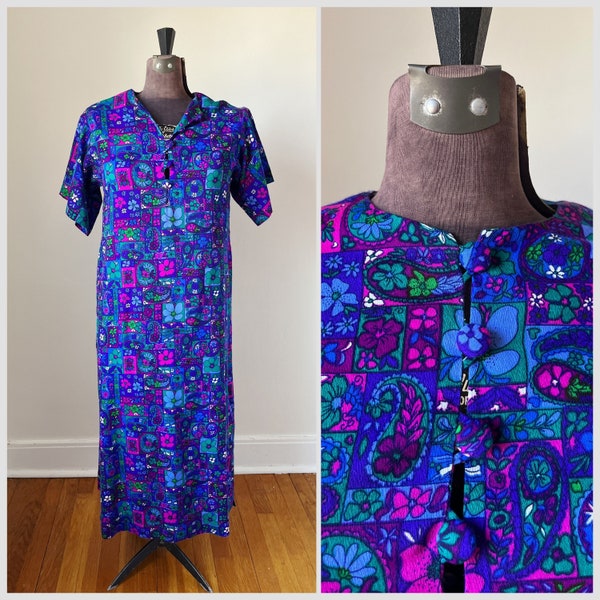 Hawaiian Caftan, Purple Vibrant floral kaftan, maxi dress, colorful loungewear, mod, vintage hostess gown, 1960s 1970s, psychedelic hippie