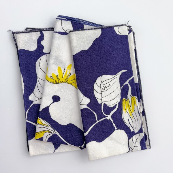 Vera Cloth Napkins, Vintage Vera Neumann, Navy White and Yellow flowers, Bright Floral cloth napkins, set of 3 napkins