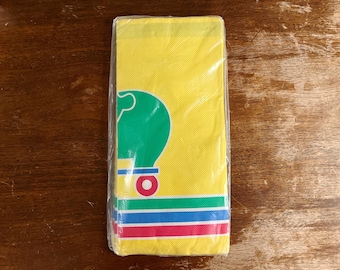 Cute Vintage Juvenile Animal Table Cover, 80s 90s, NOS table cover, deadstock,