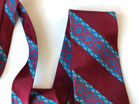 wide flower tie, maroon and blue necktie, floral … - image 9