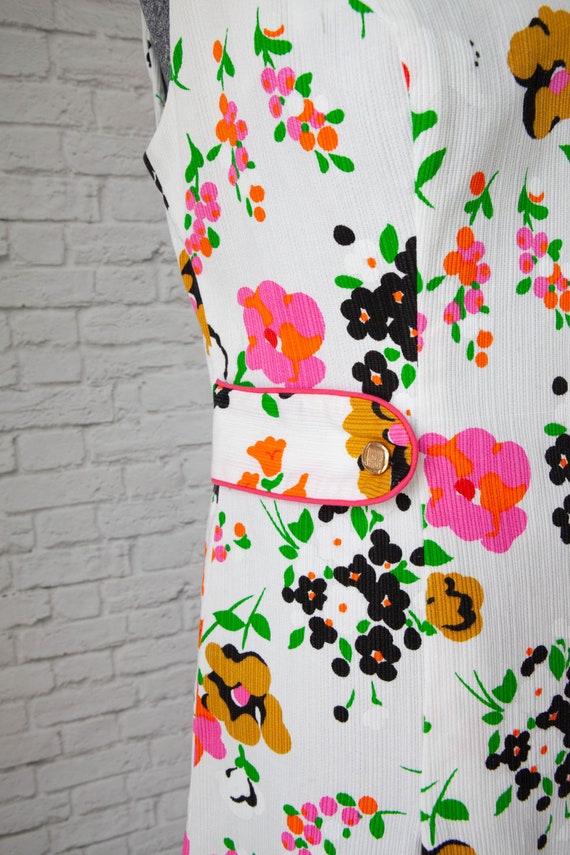 vintage summer dress, Bright floral Sheath, sprin… - image 5