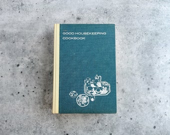 Good Housekeeping Cookbook, 1963 Cookbook, blue linen cover design, line drawing illustrations, Eight Printing