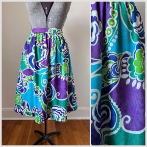 Saia circular vibrante, cintura de 30&quot;, padrão abstrato em espiral, azul, roxo e verde, saia vintage brilhante, saia colorida de primavera, multicolorida
