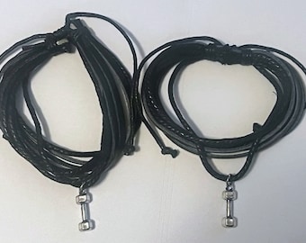 Lot of 2 weightlifting excercise body building leather bracelet