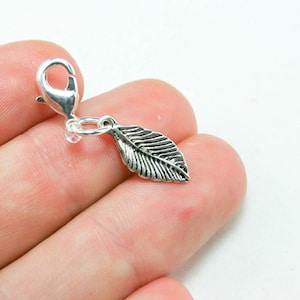 Feather Zipper Charm - Journal Charm - Zipper Pull - Purse Charm - Clip on Charm - Bag Charm - Backpack Charm - Cute Clip On Charm. SCC264