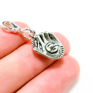 Baseball Handschuh Anhänger. Baseball Liebhaber Clip auf Charm. Armband Baseball Charm. Baseball Fan Reißverschluss Charm - Baseball Sport Clip Charm SCC206