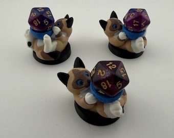 3D Printed Cat Dice Holder – D20 Display Stand for Tabletop RPGs