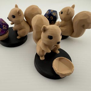 3D Printed Squirrel Token Dice Holder | MTG Commander EDH Counter