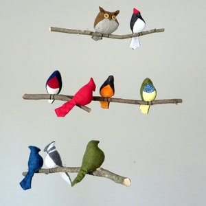 Custom Baby Hanging Bird Mobile - Choose American Woodland Birds - Nursery Décor - Birds on Natural Tree Branches