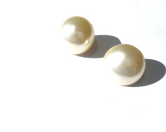 PEARL EYES - Extra Large Faux Pearl Earrings | Vintage 80s Wannabe Mismatched Pearls